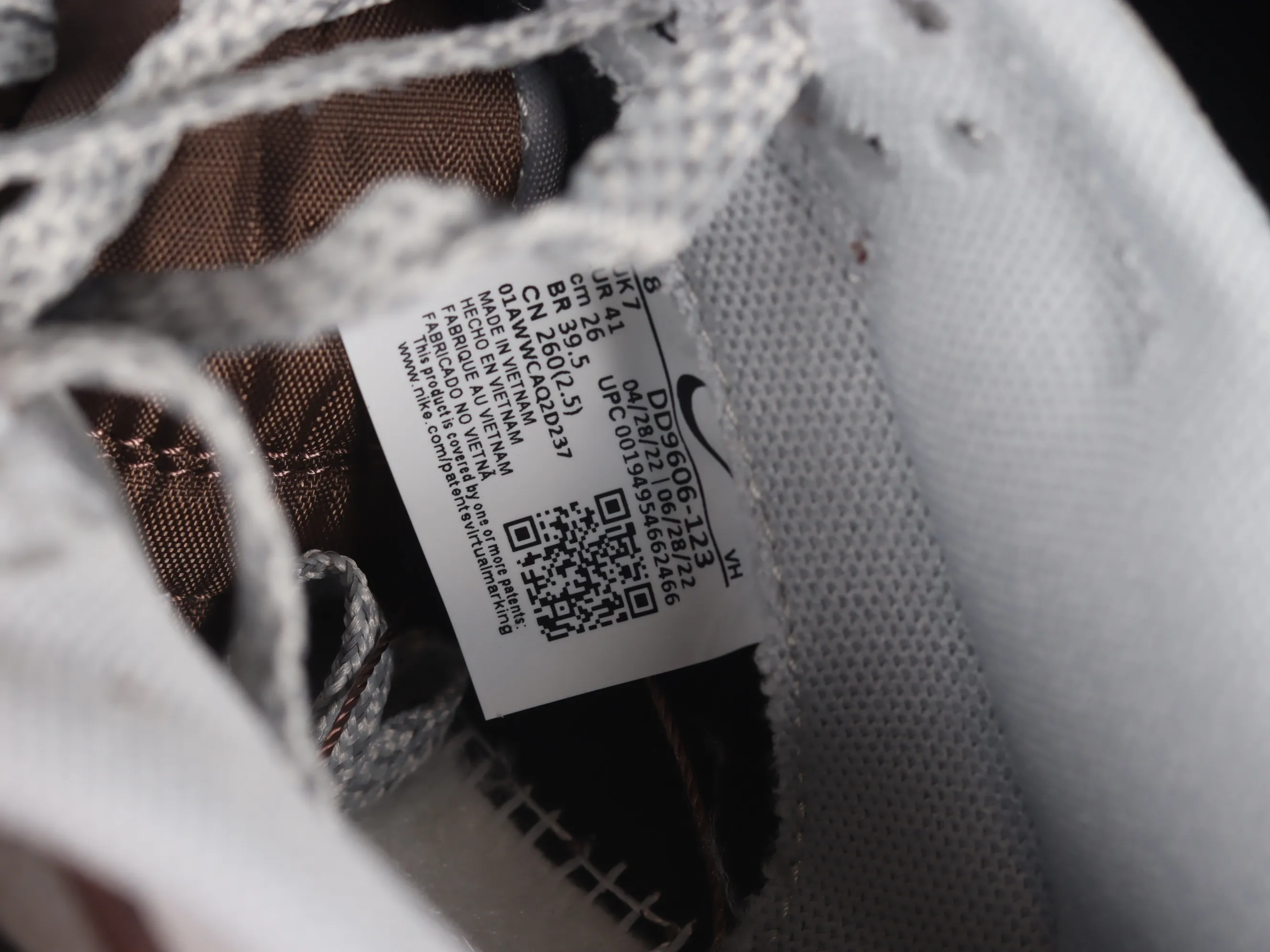 All Categories Nk SB Dunk Series Nk SB Dunk Low Low-top sneakers Otomo Katsuhiro x Nk SB Dunk Low "Steamboy OST" Creative customization collaboration Otomo Katsuhiro co-branded SB low-top sports and leisure sneakers DD9606-123